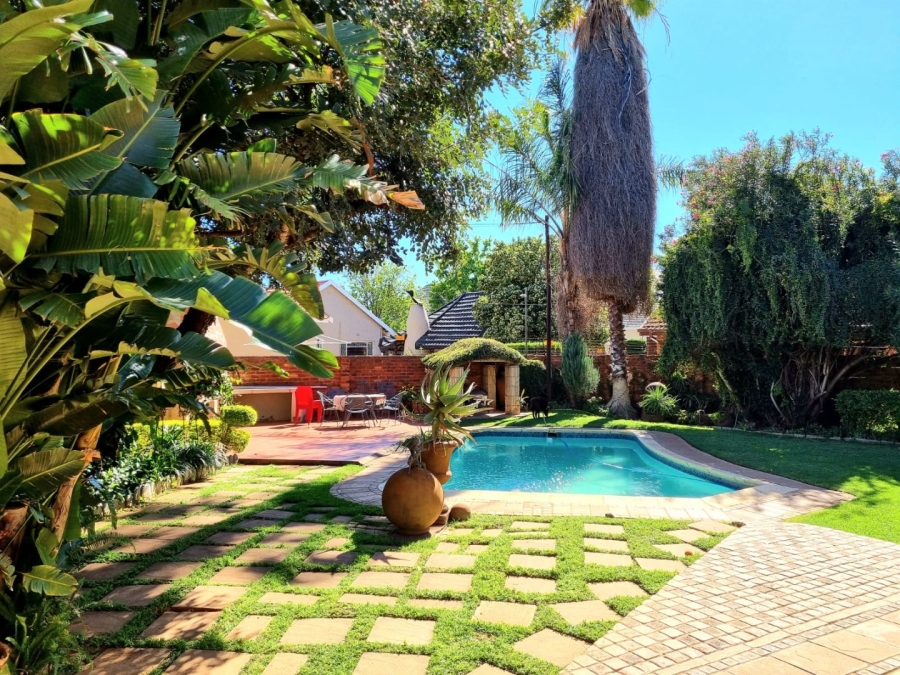 5 Bedroom Property for Sale in Monument Heights Northern Cape
